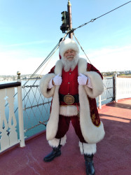 1811983016015924814 1762832565 Santa Earl