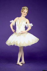 IMG 8397202 1784336433 Ballerina - White & Gold LED